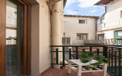 Cozy Studio Apartment in Historic Center of Florence